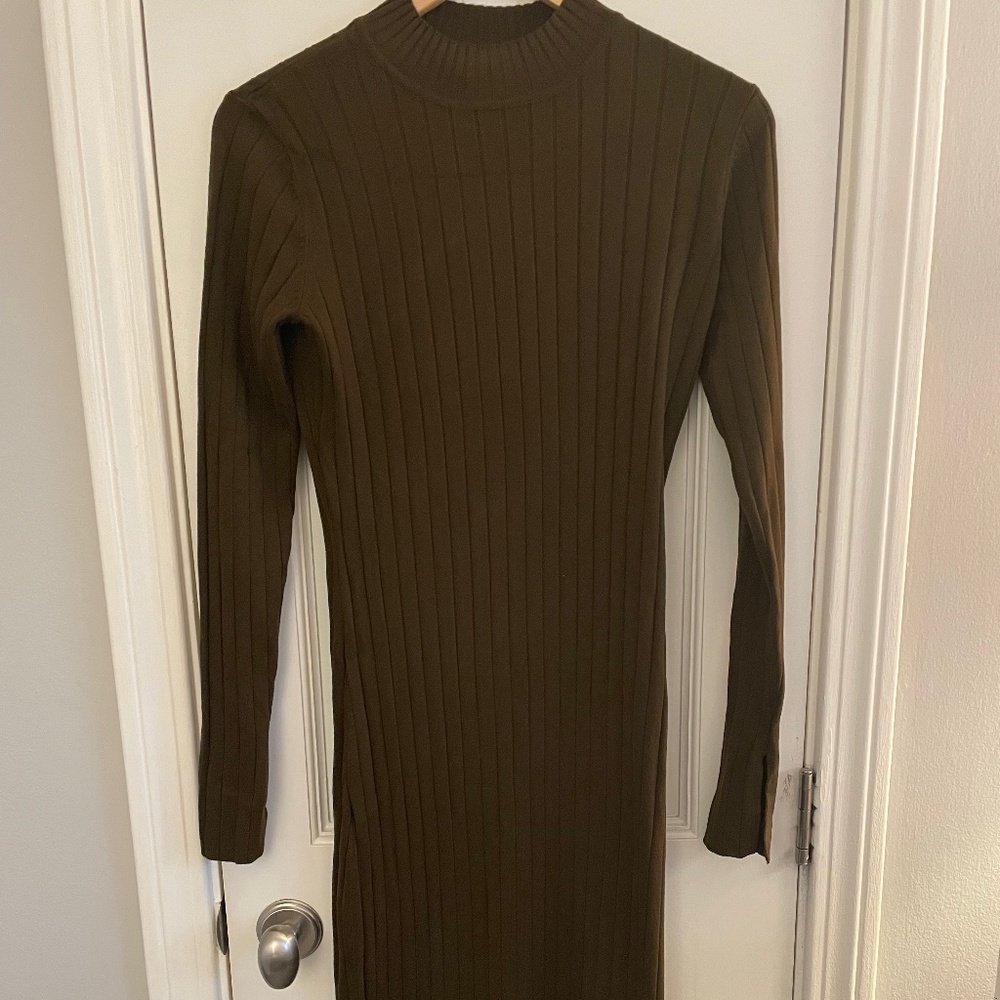 H&M Ribbed Mockneck Maxi Dress